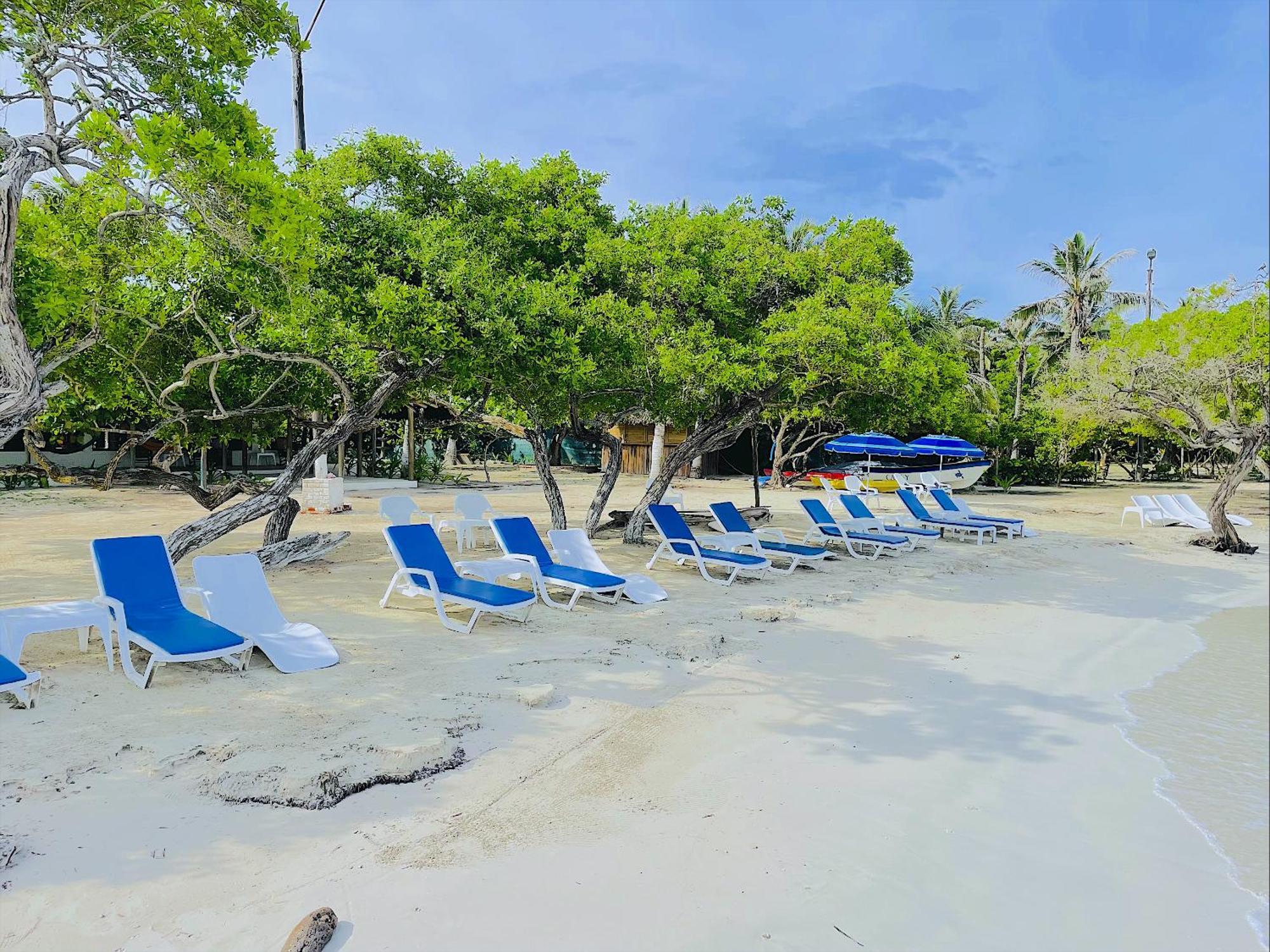 Hotel Carey Beach Бару Екстер'єр фото