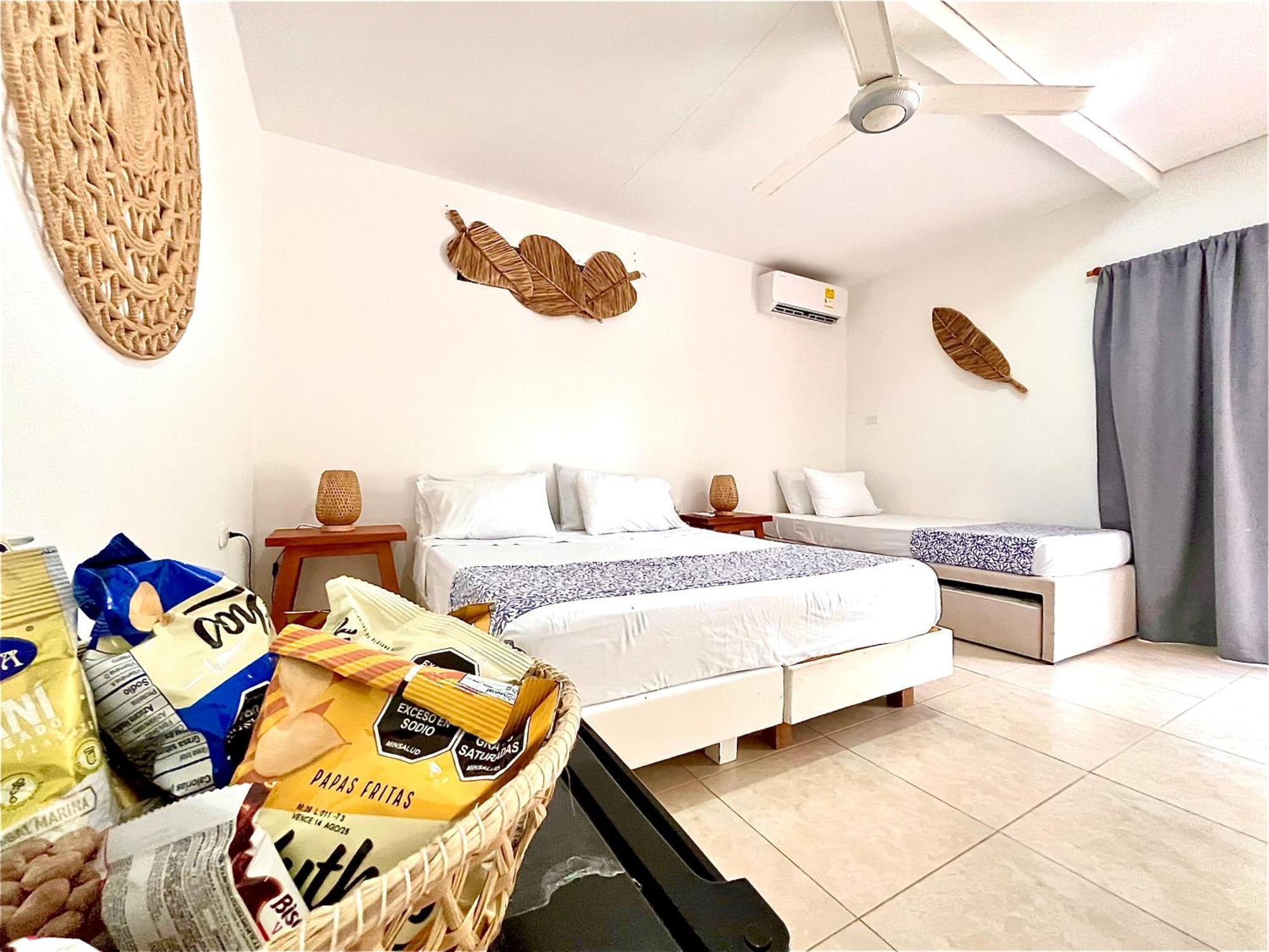Hotel Carey Beach Бару Екстер'єр фото